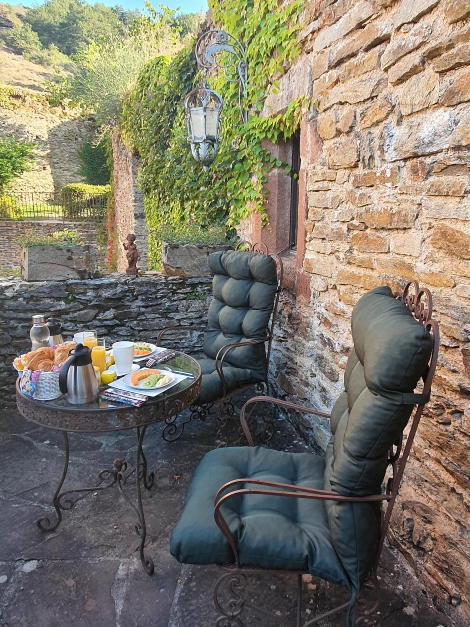 Chambre D'Hotes Au Chateau De Belcastel Belcastel  Exteriör bild